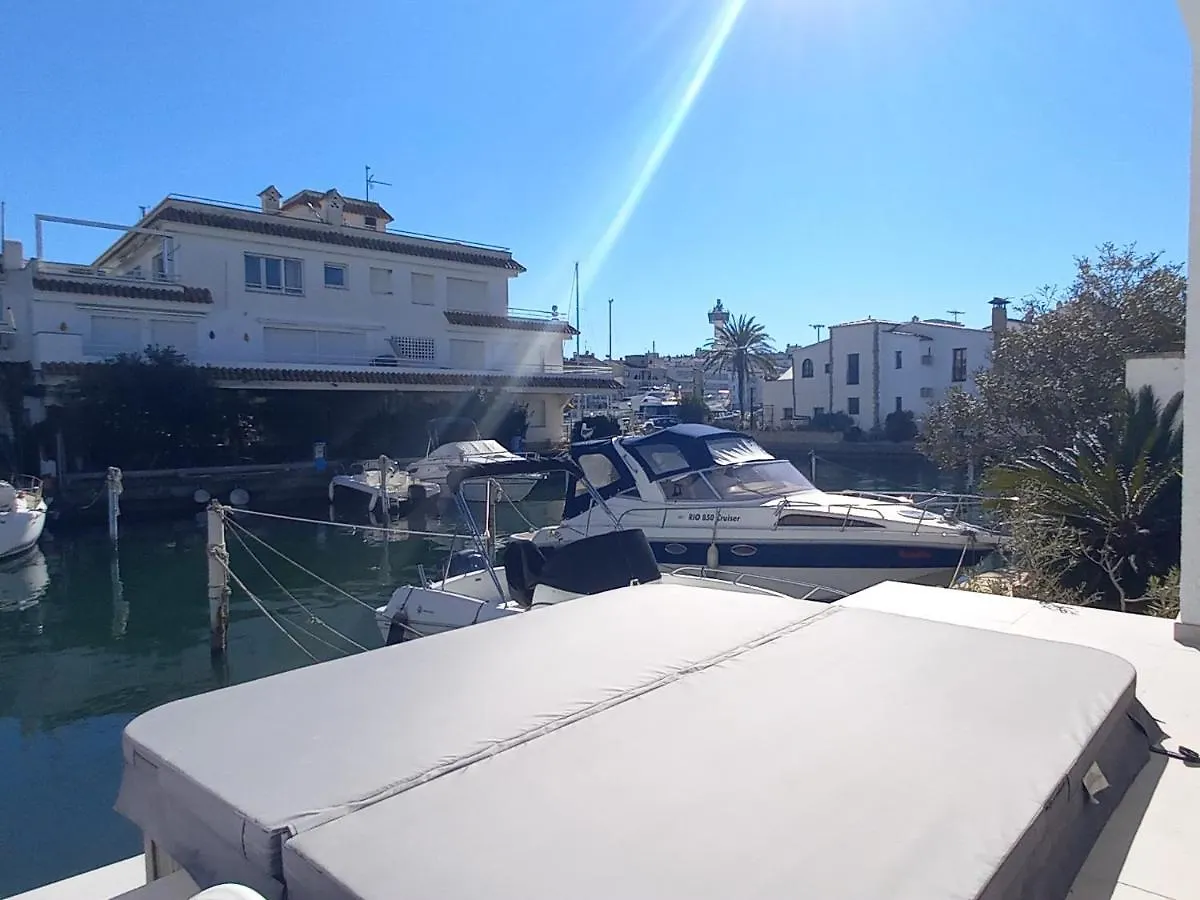 Empuriabrava 500M De La Plage De La Rubina 빌라