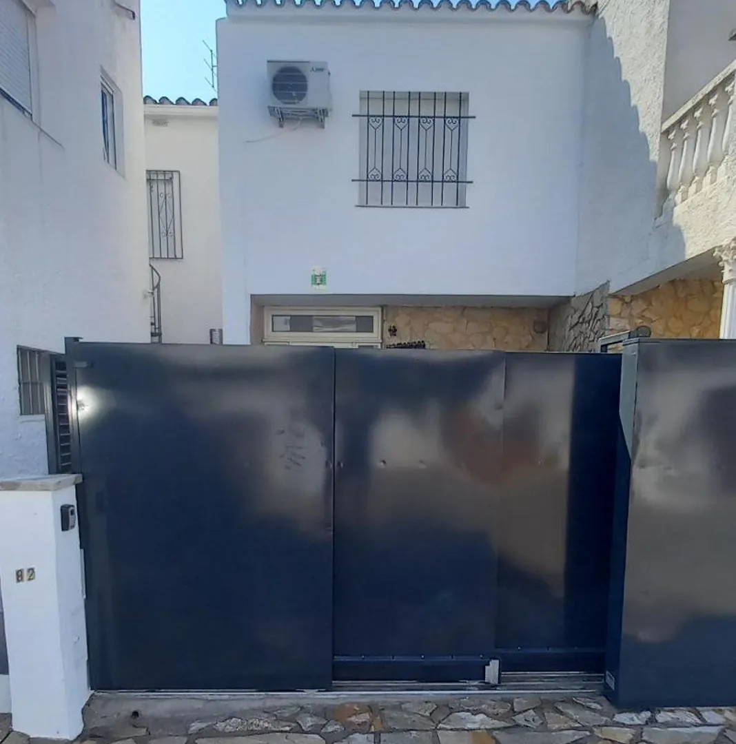 빌라 Empuriabrava 500M De La Plage De La Rubina